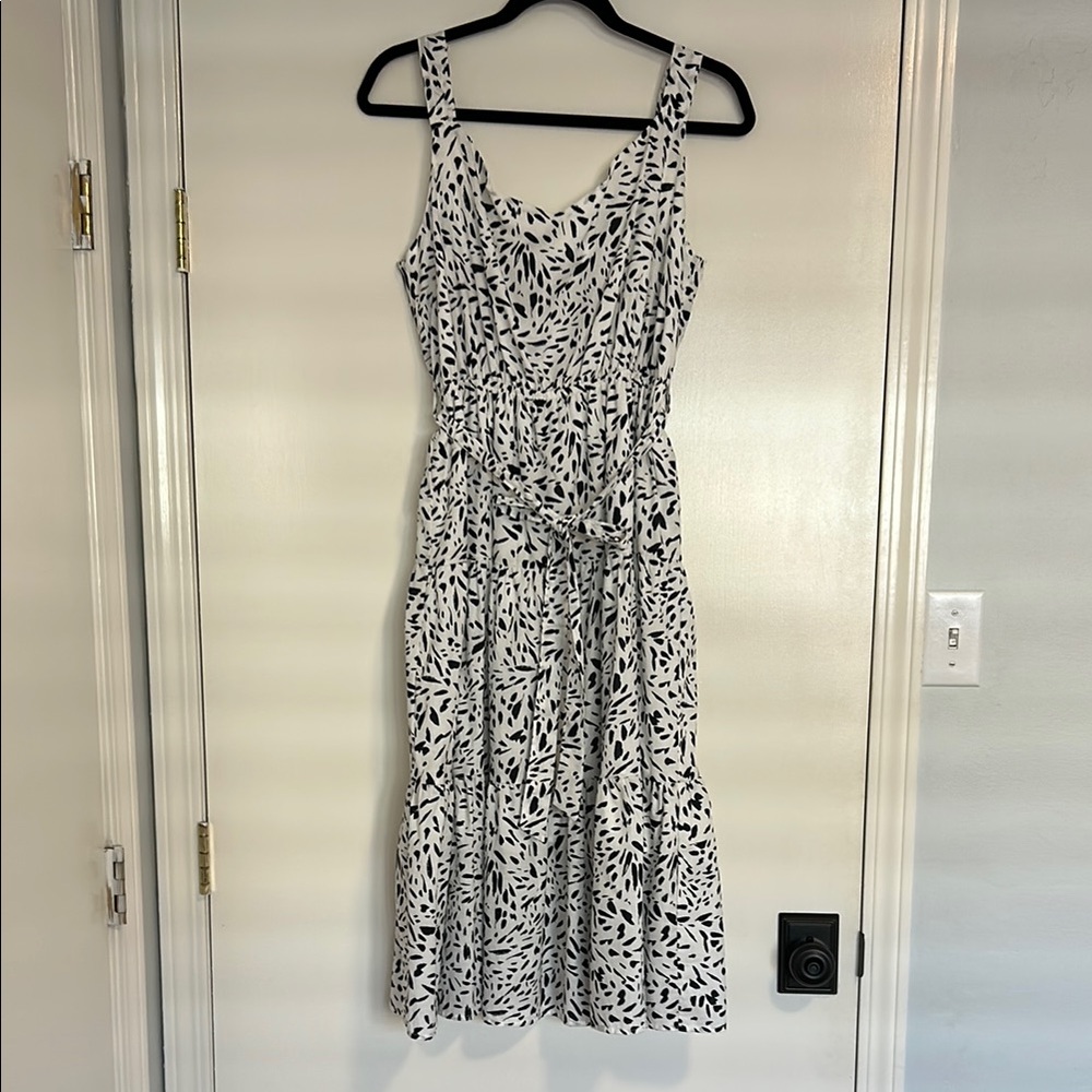 Velvet Heart Black and White Sleeveless Sundress